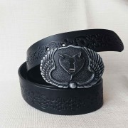 Czarny pasek skórzany męski Rob Robi model WINGS – lita skóra bydlęca 4 mm z unikalną klamerką skrzydeł z dziurką od klucza.