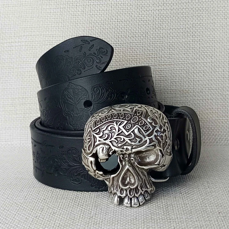 Pasek skórzany GOTHIC czarny – Full Grain 4 mm tłoczenie roślinne, klamra gotycka czaszka z czarnym okiem, Rob Robi